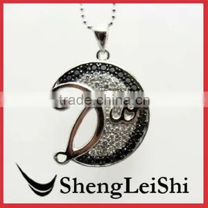 Skull Pendant thumbnail-1