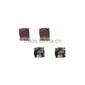 High Quality Cool Black Single Crystal Stone Jewelry Men Daily Wear Stud Earrings thumbnail-3
