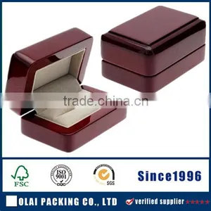 Double Wood Ring Box thumbnail-1