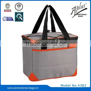 High Quality Promotional Insulated 600D Polyester Portable Cooler Bag thumbnail-6