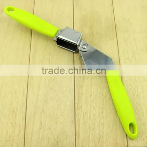 Stainless Steel Garlic Clip Kitchen Tools With ABS Handle thumbnail-4