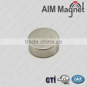 D8x5mm N52 Disc Neodymium Magnet thumbnail-3