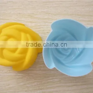 Colorful Muffin Rose-shaped Silicone Cake Mold thumbnail-3