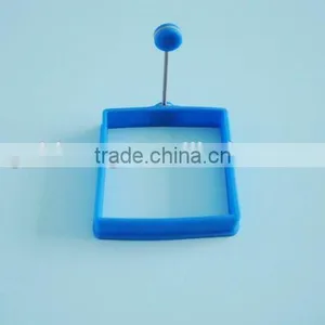 Bear Shape Kithenware Silicone Egg Ring thumbnail-1