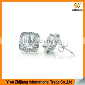 Beautiful Designed Brass White Cubic Zirconia Square Imitation Diamond Drop Earrings thumbnail-2