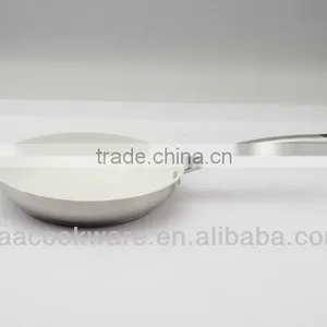 Factory Colorful Ceramic Coating 18/8 Stainless Steel Frypan thumbnail-1