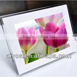 Digital Photo Frame as an Advertising Media Player thumbnail-1