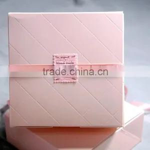 White Papercard Decorative Bowknot Printing Color Gift Box With Design Logo Made in China thumbnail-3