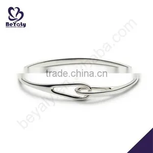 Wholesale Silver Exquisite Stainless Steel Bangle thumbnail-1