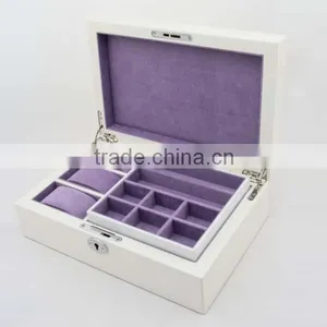 Custom High Gloss Piano Lacquer White Jewelry Wooden Box thumbnail-3