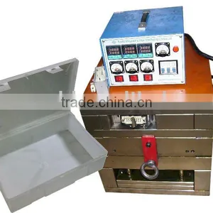 Smooth Plastic Injection Mould thumbnail-1