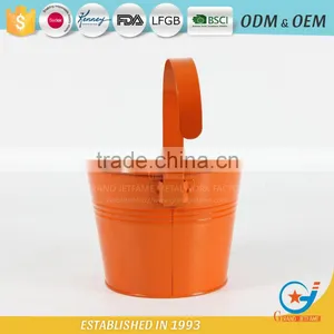 Garden Galvanized and Iron Powder Coating Orange Patio Planters Metal Hanging Pots for Plants thumbnail-3