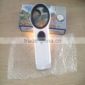 Portable and High Quality Led Illuminated Light Magnifier thumbnail-4