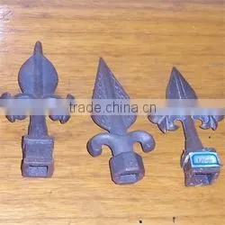 Cast Iron Spearhead thumbnail-1