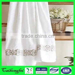 Professional Luxury Customized Solid Color Egyptian Cotton Bath Towel thumbnail-1