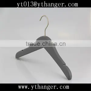 CY-663 Little Children Wooden Hanger Cute Boys Clothes Hanger With Girl Dress Hanger Supplier's Choice thumbnail-4