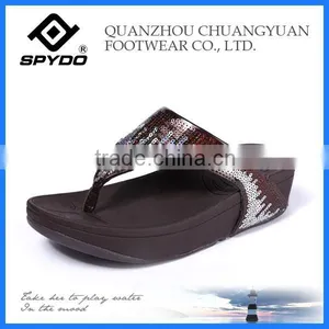 Fashionable Women Flip Flops With Shinny Sequins Decoration thumbnail-1
