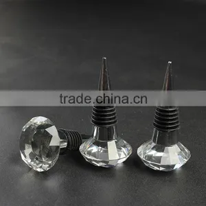 2016 Newest Crystal Bottle Stopper/ Diamond Shape Crystal Glass Bottle Stopper for Wedding Favors and Party Decorations thumbnail-3