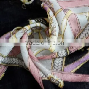 Belt Printed Wool Scarf With Fringe thumbnail-6