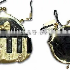 Women's Wallet With Pearl Lock Closure, Made of PU thumbnail-1
