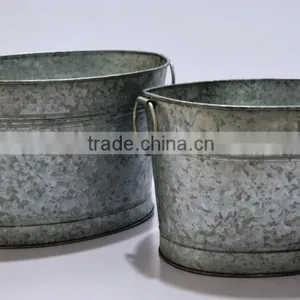DECORATIVE METAL WINE COOLER thumbnail-2