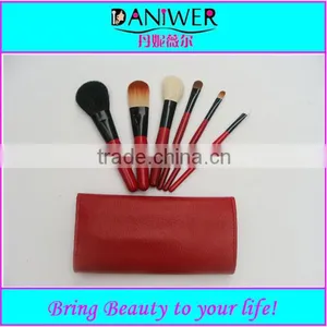 Red Wholesale 6pcs Face Use Makeup Brush Set Dongguan Manufacturer thumbnail-1