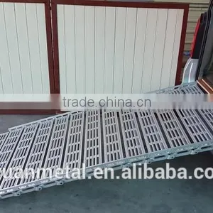 Aluminum Roll Ramp thumbnail-1