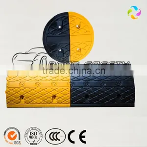 Traffic Rubber Speed Hump for Road Safety thumbnail-4