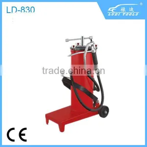 Hot Sell Chiness Foot Grease Pump With 8L Manual thumbnail-1