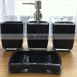 Bathroom Set thumbnail-1