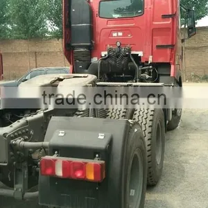 HOT SALE 420hp 4x2 SINOTRUK HOWO TRACTOR TRUCK HEAD thumbnail-4
