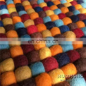 Nonwoven Polyester Needle FeltBallsRug AndCarpet With Different Color thumbnail-2