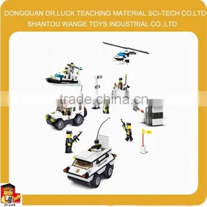 Police Equipment Block Toy Set thumbnail-1