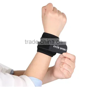 Wrap-around Black Neoprene Sports Wrist Support Band Protector Guard Brace Pad thumbnail-1