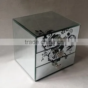 Printed Mirror Jewellery Box thumbnail-1