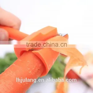 Tri-blade Plastic Spiral Vegetable Slicer/plastic Carrot Shredder, Cutter and Peeler thumbnail-2