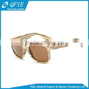 Hot Selling Fashion Grain Design Imitation Wood Sunglasses With Custom Logo thumbnail-6