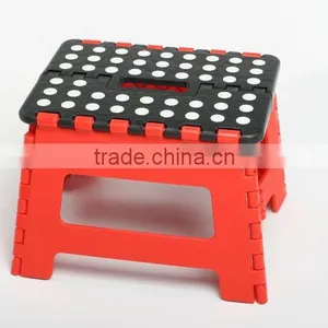 OUTDOOR Small and Exquisite Garden Plastic Folding Stool for Camper thumbnail-2