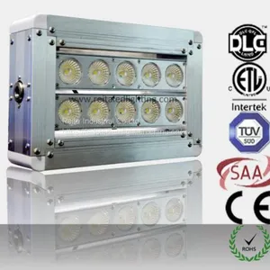 China Supplier High Lumen Waterproof 100w Outdoor Led Flood Light thumbnail-2