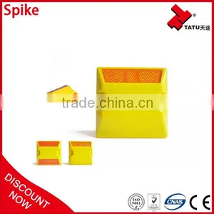 Road Stud In Stock thumbnail-1