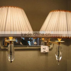 Wall Lamp With Arm thumbnail-1