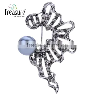 Brand Treasure Pearl Brooch Wholesale Yiwu New Model Fashion Diamond Pearl Brooch Wholesale thumbnail-4