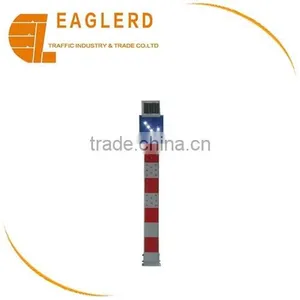 LED Solar Warning Guide Light Give Way Light thumbnail-2