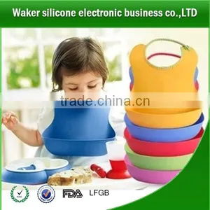 2017 Latest Hot Sale Baby Product Waterproof Soft Touch Non-toxic for Baby Crumb Catcher Silicone Kids Bids With Pocket thumbnail-1