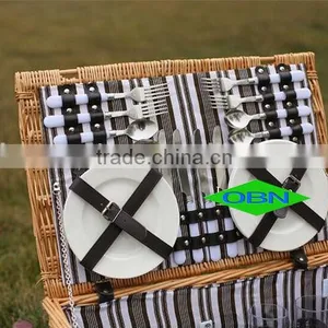 Rattan Material 4 Person Hand Woven Wicker Picnic Basket for Sale thumbnail-5