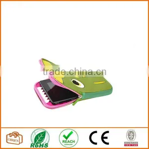 Universal 7-8 Inch Character Tablet Stand Case - Crocodile thumbnail-1