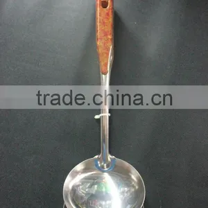 Stainless Steel Turner Set W/plastic Handle thumbnail-1