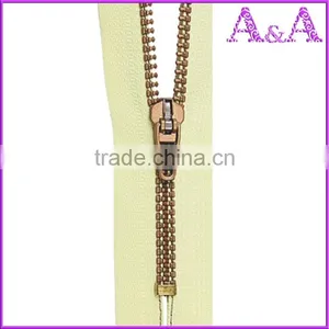 Hot-selling #5 Strong Plastic Zipper With Strong Teeth With Different Color,size,plastic Zipper Bags or Zip thumbnail-2