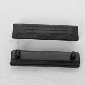 2017 Assembly Rubber Pads on Steel Track 250B thumbnail-1