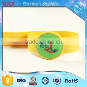 MDW450 Custom Logo Oval Silicone NFC Bracelet thumbnail-3